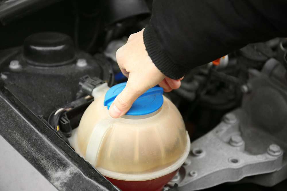 Замена тормозной жидкости и колодок с выездом: срочно и безопасно