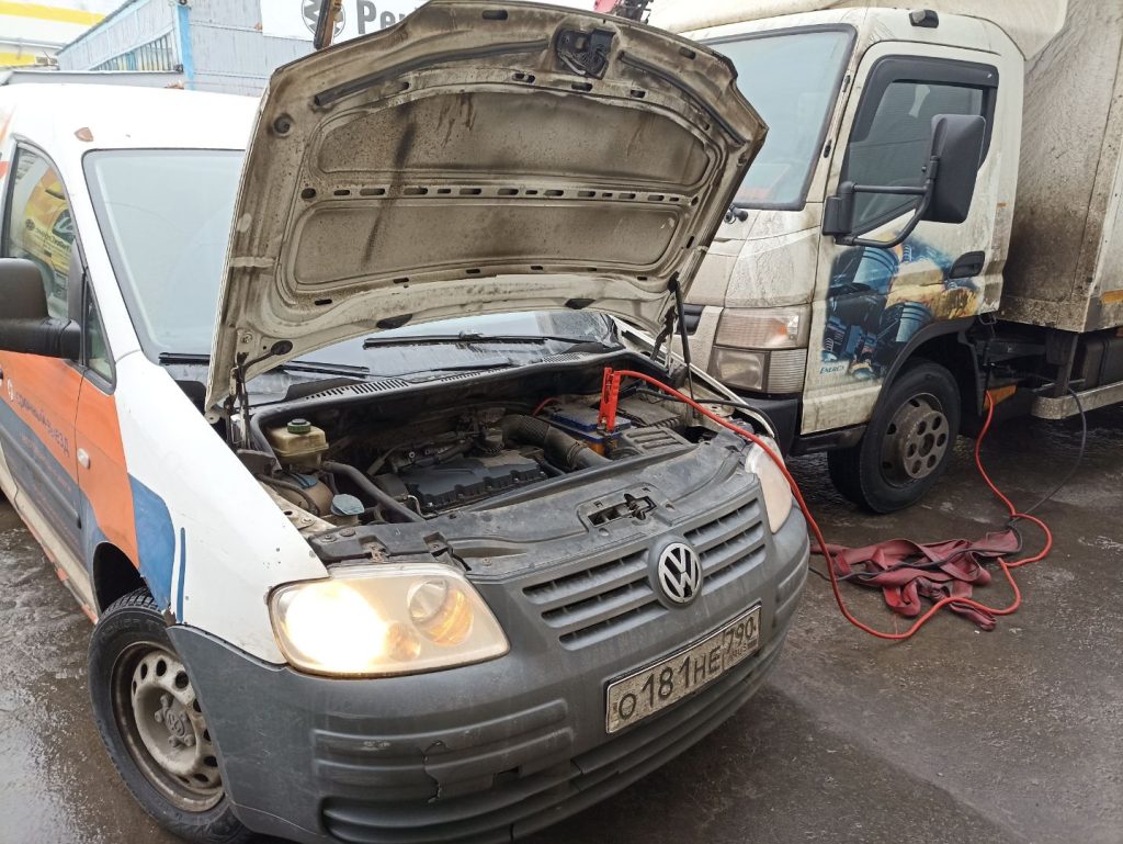 Прикурка аккумулятора в Москве: безопасные способы запуска двигателя